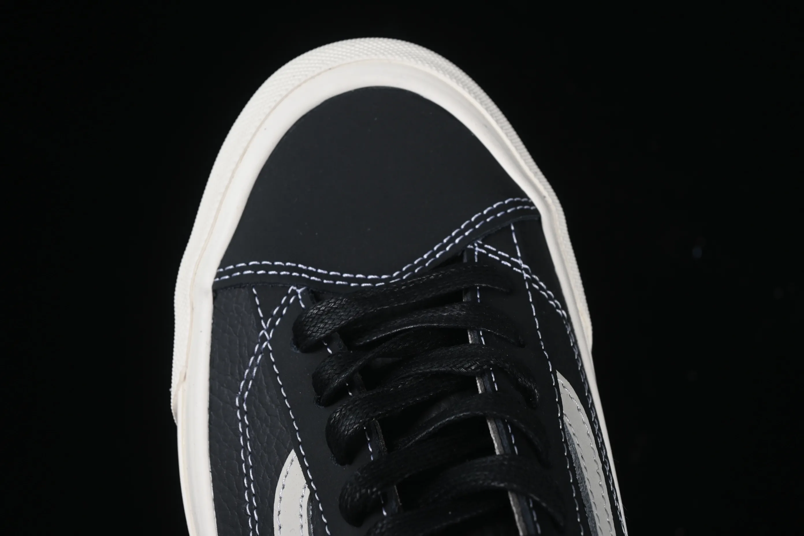 All categories Vans Vans series Vans Low Vans low top Vans Premium Old Skool 36 Vans official high-end full leather retro sneakers VN000D57BLK